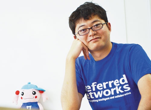 <span class="fontBold">プリファード・ネットワークス 西川 徹 社長兼CEO</span><br /> 2014年にAIベンチャーを立ち上げ、トヨタとは15年に資本・業務提携。AIを使う自動運転技術を共同開発(写真=栗原 克己)