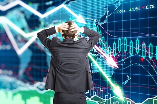 “高値づかみ”は、命とりになる。(画像:iStock.com/peshkov)
