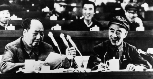 1969年の中国共産党第9回全国代表大会で、毛沢東の「親密な戦友」林彪は自らに反対票を投じた(写真:Ullstein bild/アフロ)