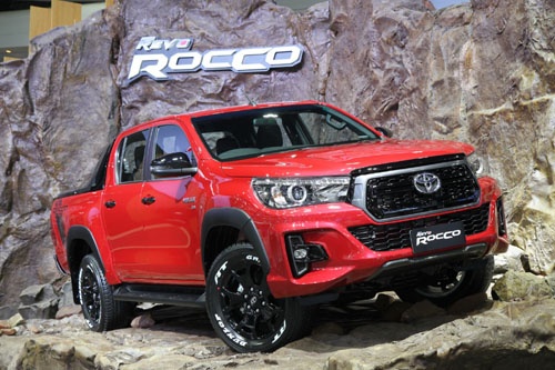 タイ仕様のハイラックスRocco