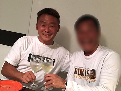 持田邸にお招きいただき美味しいワインなんぞを頂いたのですが……