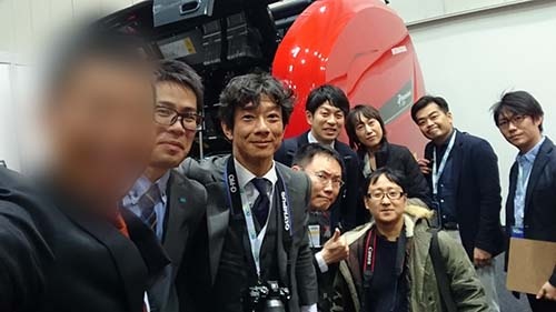 今回ご一緒した取材陣。左から3番目が問題の柳瀬氏。