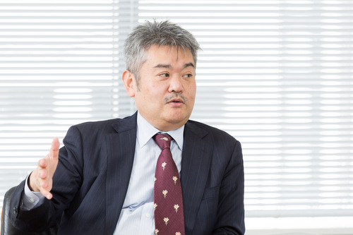 <b>松崎 一葉</b>（まつざき・いちよう）さん<br />筑波大学医学医療系産業精神医学・宇宙医学グループ教授。1960年茨城県生まれ。1989年筑波大学大学院博士課程修了。医学博士。産業精神医学・宇宙航空精神医学が専門。官公庁、上場企業から中小企業まで、数多くの組織で精神科産業医として活躍。またJAXA客員研究員として、宇宙飛行士の資質と長期閉鎖空間でのサポートについても研究している。「クラッシャー上司」の命名者の一人。
