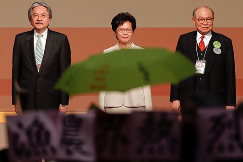 香港の行政長官選挙では親中派の林鄭月娥が、世論調査で高い支持を集めていた曾俊華を大差で破ったが…（写真：ロイター/アフロ）