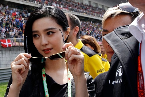 脱税疑惑が持ち上がった人気女優の范冰冰（写真：AP/アフロ）