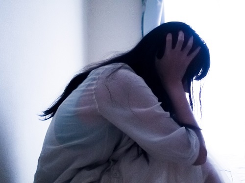 自殺した女子は「担任教師からひどいセクハラを受けた」と訴えていた。