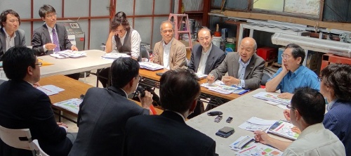 F-1プロジェクトの検討会議。（写真・山根事務所）