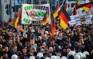 ケルン暴力事件で露わになった 文明の衝突 日経ビジネス電子版