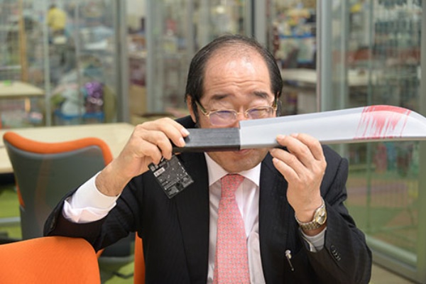 ダイソー矢野博丈社長が語る 明るくない未来 日経ビジネス電子版 ダイソー矢野博丈社長が語る 明るくない未来 日経ビジネス電子版