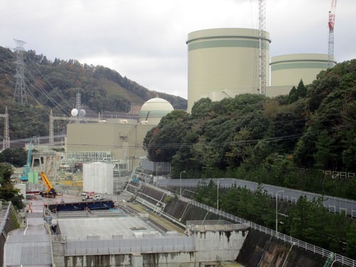 大阪高裁決定は関西電力側の主張に沿った内容となり、高浜原発の再稼働を認めた