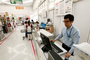 5店舗で店長1人 でも ブラック じゃない 2ページ目 日経ビジネス電子版 5店舗で店長1人 でも ブラック じゃない 2ページ目 日経ビジネス電子版
