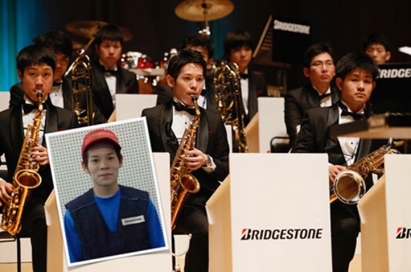 タイヤ工場で3交代勤務する音楽家たち 日経ビジネス電子版 タイヤ工場で3交代勤務する音楽家たち 日経ビジネス電子版