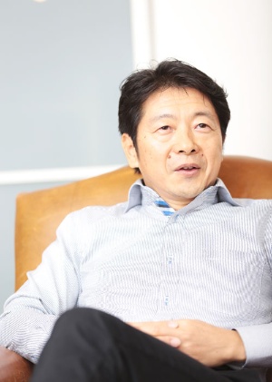 歌を作る者として 境界線を消す者として 日経ビジネス電子版 歌を作る者として 境界線を消す者として 日経ビジネス電子版