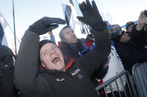 優勝が決まった瞬間、飛び上がって喜んでいたトミ・マキネン代表（写真：TOYOTA GAZOO Racing）