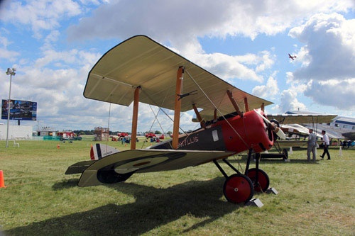 ヴィンテージエリアに展示された航空機。このような第一次世界大戦時に使われた機体だけでなく、半世紀以上昔の古い自家用機などもあった。