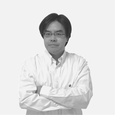 <span class="fontBold">石黒邦宏氏</span><br /> 北海道大学農学部を卒業。株式会社SRAを経て、デジタル・マジック・ラボでインターネット経路制御の運用にかかわり、オープンソースソフトウェアで経路制御を実現するGNU「Zebra」を開発。「Zebra」をベースにした商用ソフトウェアを開発・販売するために、1999年にシリコンバレーでIP Infusion Inc.(米サンノゼ)を共同設立、CTOに就任。その後、株式会社ACCESSのCTOを経て、2015年より株式会社アプリックスCTO。Golden Whales社(米サンマテオ)の共同創業者でもある。