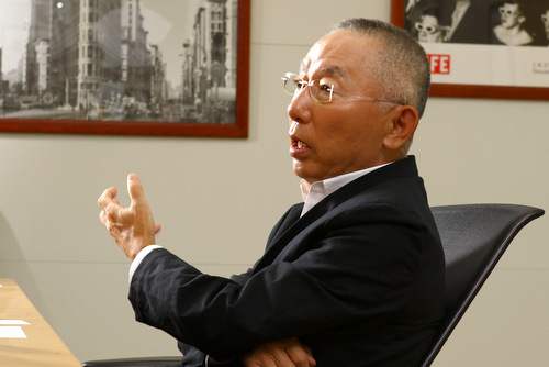 ユニクロ柳井氏 いずれ グーグルと競合する 日経ビジネス電子版