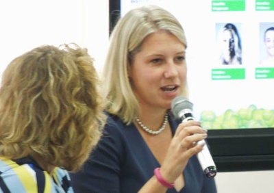 WTA Director, PartnershipsのAmy Hitchinson氏。1年中世界を飛び回っているので、「飛行機やテニスコートも仕事場になる。どこにいても仕事ができるよう、WTAが使う業務ソリューションの多くはクラウドベースになっている」と話す