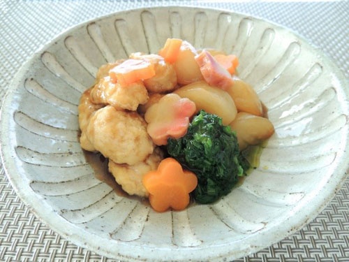 ふわふわ鶏団子と蕪の煮物