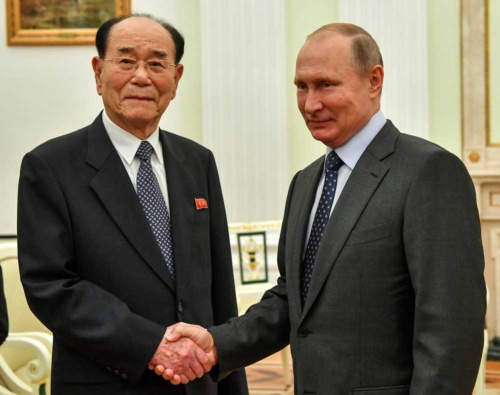 ロシアのプーチン大統領は北朝鮮ナンバー２の金永南氏をワールドカップに招待し、会談した（写真：代表撮影/ロイター/アフロ）