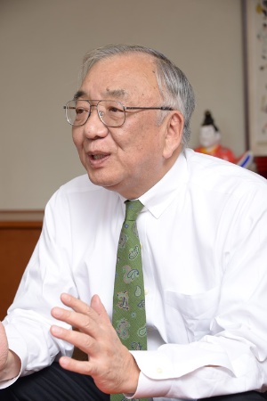 長期的な視点でカープの経営を立て直してきた松田オーナー(写真:橋本真宏)