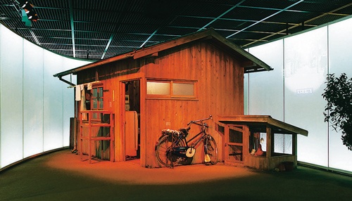 安藤百福が自宅の裏庭に建てた研究小屋（再現）（画像提供：日清食品提供）