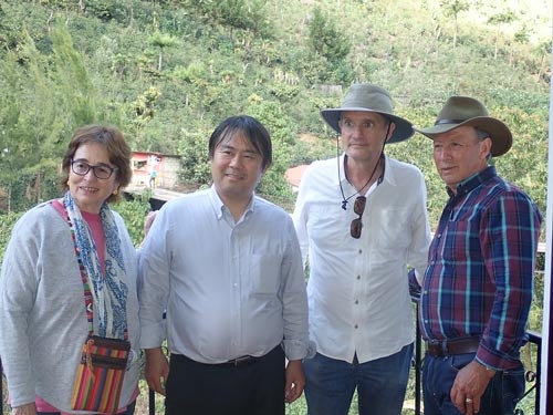 左から順に、オルガさん、私、ポールさん