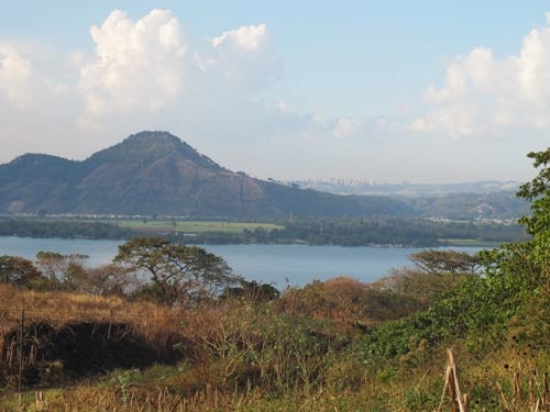アマティトラン湖