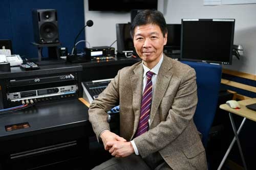 ミュージックバードの代表取締役社長・雄谷英一氏。ミュージックバードの株主であるTOKYO FMから2009年にミュージックバードに出向。16年に代表取締役となる（写真：清水真帆呂）