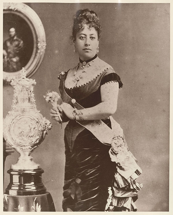 エマ王妃（写真＝Hawaii State Archives PP-96-3-016）