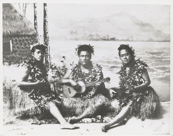 ポルトガル移民発、ハワイの象徴「ウクレレ」 フラにも使われ世界へ