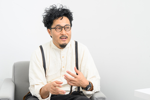 目指すは、芸術・飲食・移動などがすべて「18歳以下は無料」の社会