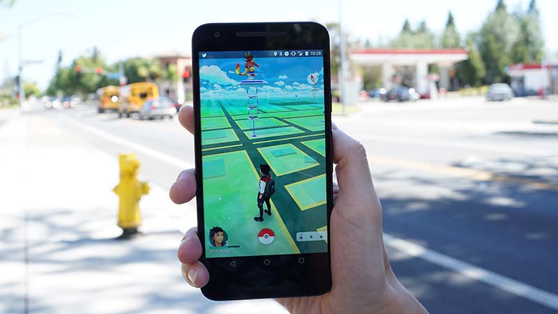 米で大ヒットの ポケモンgo 様々な騒動も 日経ビジネス電子版