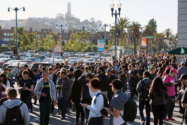 サンフランシスコがポケモンgoプレーヤーだらけ 日経ビジネス電子版 サンフランシスコがポケモンgoプレーヤーだらけ 日経ビジネス電子版