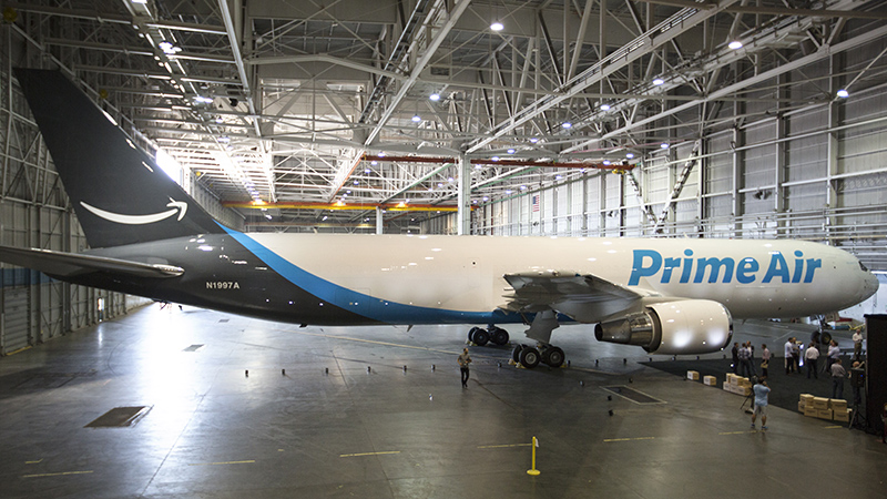 写真●米Amazon.comの専用貨物機