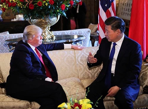 トランプ米大統領の別荘で開催された米中首脳会談(写真:新華社/アフロ)