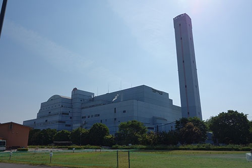 熊本市の東部環境工場は焼却炉の冷却装置が損傷し、4月末まで停止していた