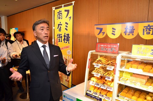 沢田社長はセブンイレブンなど競合との「同質化」への危機感を語った（2017年6月5日、東京都目黒区）