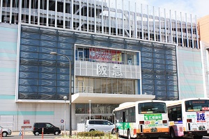 誰が百貨店を殺すのか 日経ビジネス電子版 誰が百貨店を殺すのか 日経ビジネス電子版