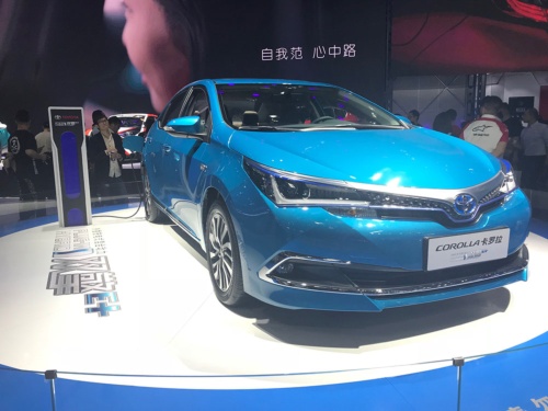トヨタは「カローラ」のPHV（プラグインハイブリッド車）を中国市場に投入することを決めている