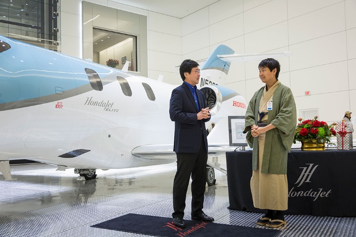 国内初の個人オーナーが見たホンダジェット 日経ビジネス電子版 国内初の個人オーナーが見たホンダジェット 日経ビジネス電子版