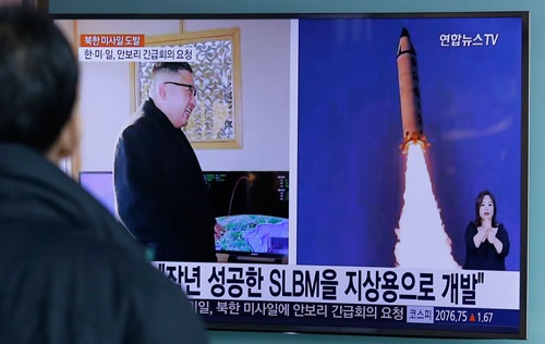 2月12日の中距離弾道ミサイル発射で、北朝鮮はレッドラインを越えた(写真:AP/アフロ)