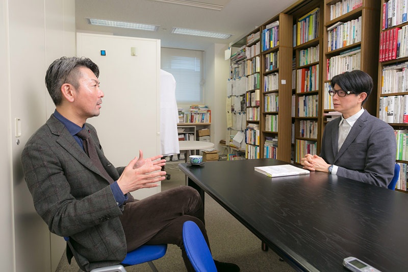 「本来持っていた自分らしさとはまったく違う場所に行き着いてしまうのが、依存症の一番の怖さです」と松本さん。