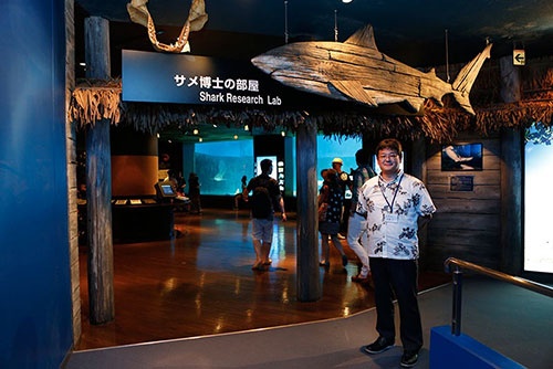 研究に力を入れている沖縄美ら海水族館のサメコーナーは「サメ博士の部屋」という名前がぴったりの内容の濃さだった。