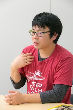 宮下哲人さん。2017年11月に博士号を取得したばかりの気鋭の研究者だ。