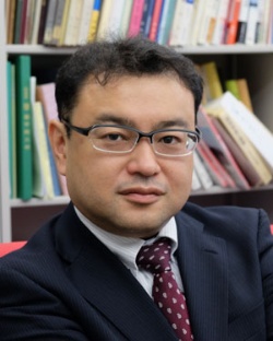 <b>宮本悟(みやもと・さとる)</b><br />聖学院大学 政治経済学部 教授<br />1970年生まれ。同志社大学法学部卒。ソウル大学政治学 科修士課程修了〔政治学修士号〕。神戸大学法学研究科博士後期課程修了〔博士号(政治学)〕。日本国際問題研究所研究員、聖学院大学総合研究所准教授を経て、現在、聖学院大学政治経済学部教授。専攻は国際政治学、政軍関係論、比較政治学、朝鮮半島研究。著書に『北朝鮮ではなぜ軍事クーデターが起きないのか?:政軍関係論で読み解く軍隊統制と対外軍事支援』(潮書房光人社)など。