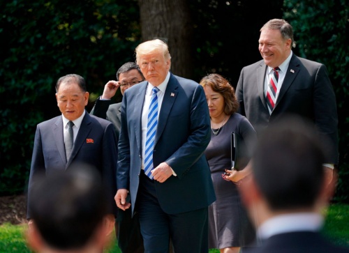 訪米した北朝鮮の金英哲氏(左)。この一行に、金聖恵もいたという(写真:AP/アフロ)