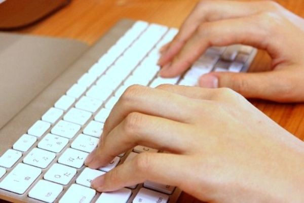 メールを 二度見 してるから君はダメなんだ 日経ビジネス電子版 メールを 二度見 してるから君はダメなんだ 日経ビジネス電子版