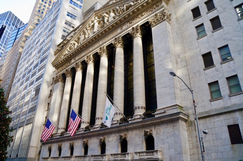証券会社リーマン・ブラザースが引き起こした「リーマン・ショック」は世界経済に打撃を与えた。（ニューヨーク証券取引所）