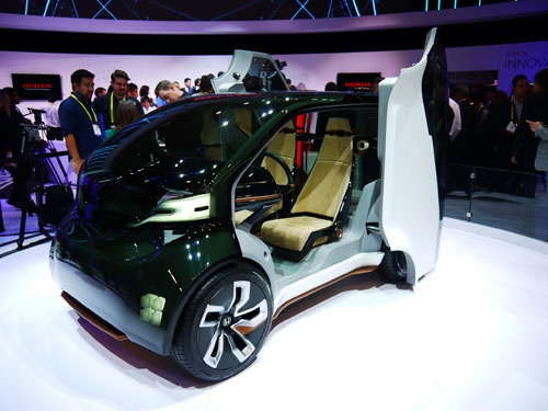 ホンダが出展したコンセプトカー「NeuV」